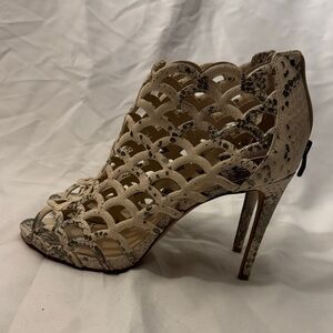 Vince Camuto Beige and Black Cutout Heels